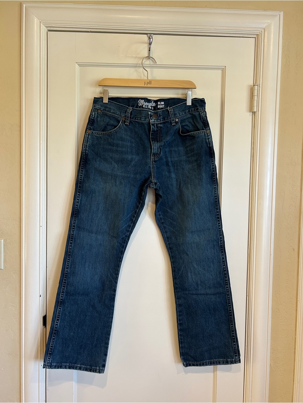 Wrangler Men’s Slim Straight Jeans in Dark Blue Denim